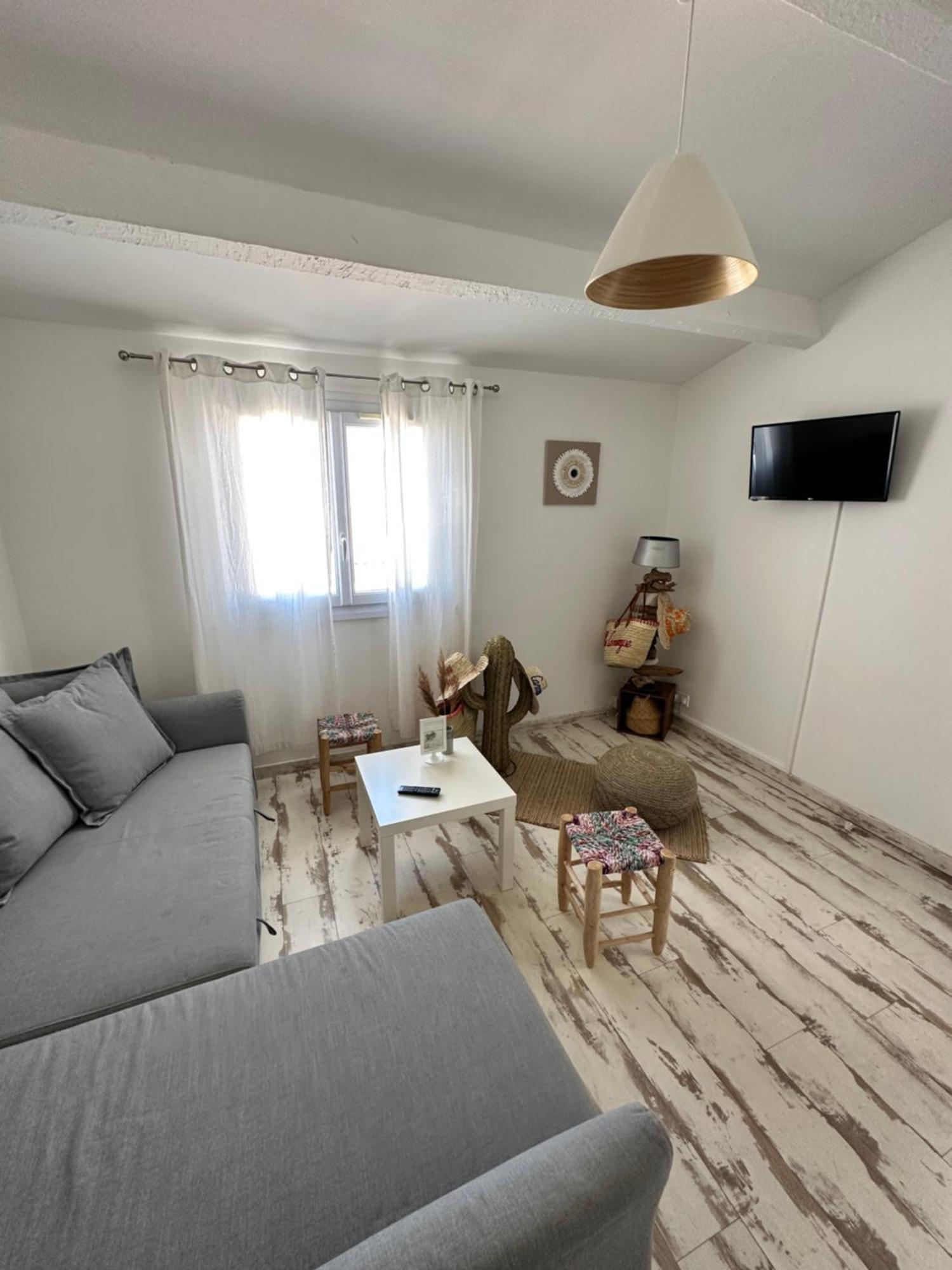 Appartement Cosy Le Boheme, A 300M Des Plages Locamargue Сен Мари де ла Мер Екстериор снимка